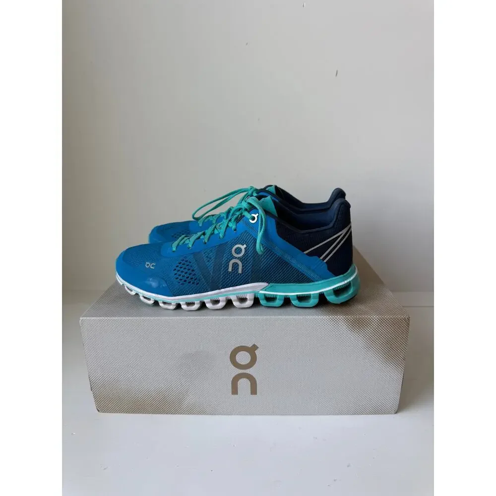 On-Running CloudFlow Women’s sz 8 Malibu / Curacao Blue Running Shoe Sneaker